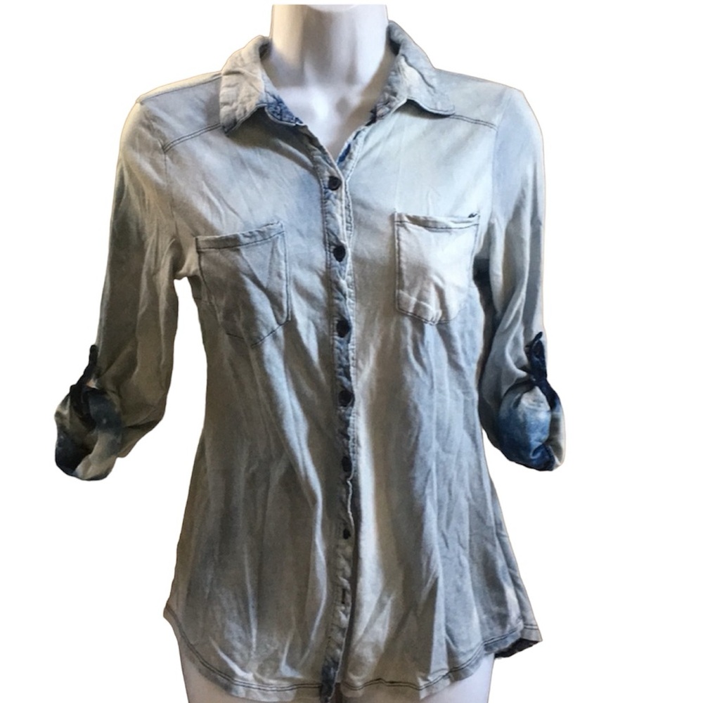 Juniors Sz M cotton button up top jean soft print
